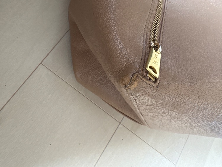 セリーヌ  （ブランドバッグ）の商品画像 - 査定依頼日：2025年6月9日 - 最高査定価格：3,000円