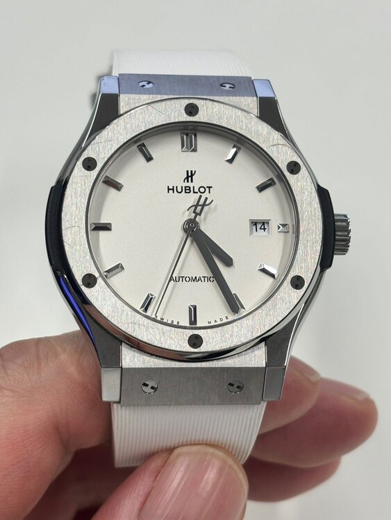 ウブロ クラシックフュージョン 166378（高級時計）の商品画像 - 査定依頼日：2025年4月16日 - 最高査定価格：550,000円