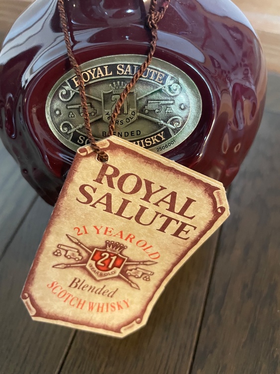 Royal Salute（お酒）の商品画像 - 査定依頼日：2026年6月19日 - 最高査定価格：5,000円
