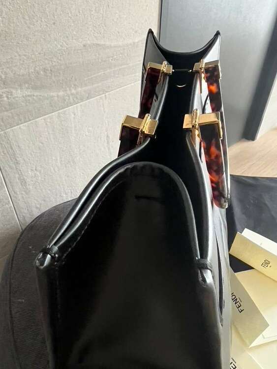 フェンディ  （ブランドバッグ）の商品画像 - 査定依頼日：2025年3月29日 - 最高査定価格：150,000円