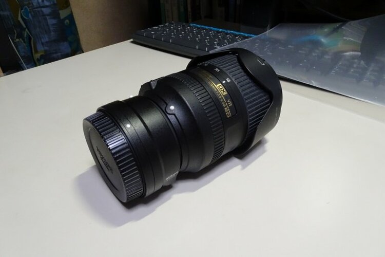 AF-SNIKKOR 18-300 1*3.5-6.3G ED（カメラ）の商品画像 - 査定依頼日：2026年8月1日 - 最高査定価格：30,000円