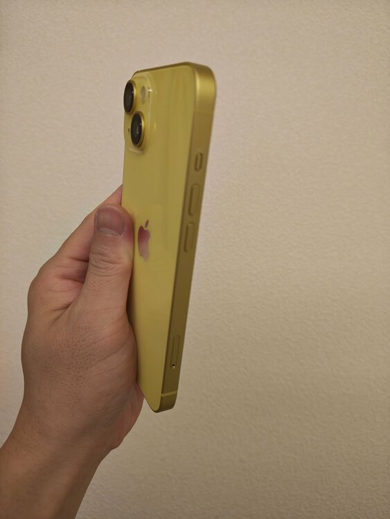 iPhone iPhone 14 256GB SIMフリー（スマホ）の商品画像 - 査定依頼日：2026年10月2日 - 最高査定価格：51,000円