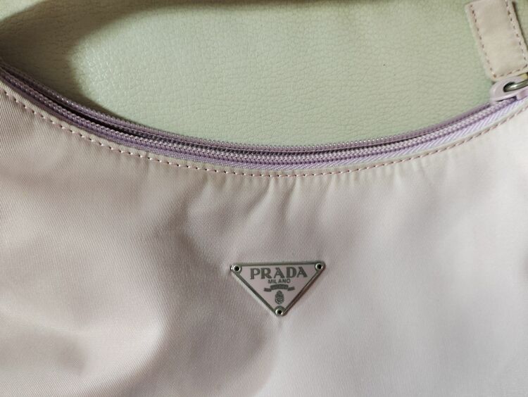 プラダミニバッグ（ブランドバッグ）の商品画像 - 査定依頼日：2025年9月4日 - 最高査定価格：70,000円