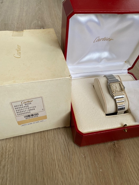 サントス ドゥ カルティエ（高級時計）の商品画像 - 査定依頼日：2025年7月29日 - 最高査定価格：400,000円