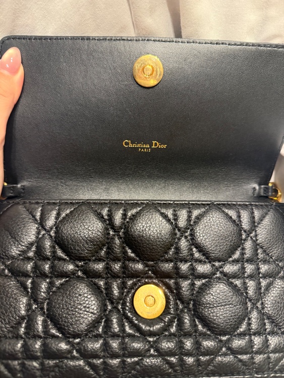 Dior Caro Chain Pouch（ブランドバッグ）の商品画像 - 査定依頼日：2026年8月1日 - 最高査定価格：150,000円