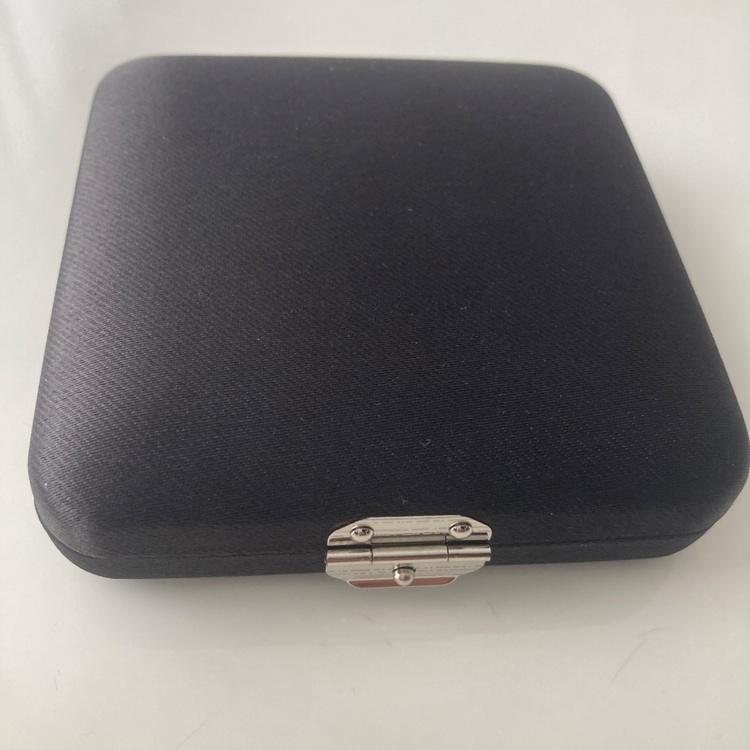 プラチナブレスレット（金・貴金属）の商品画像 - 査定依頼日：2025年6月9日 - 最高査定価格：148,864円