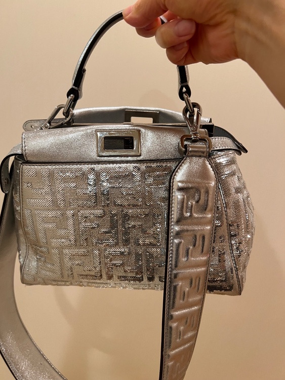 FENDI（ブランドバッグ）の商品画像 - 査定依頼日：2025年12月27日 - 最高査定価格：100,000円