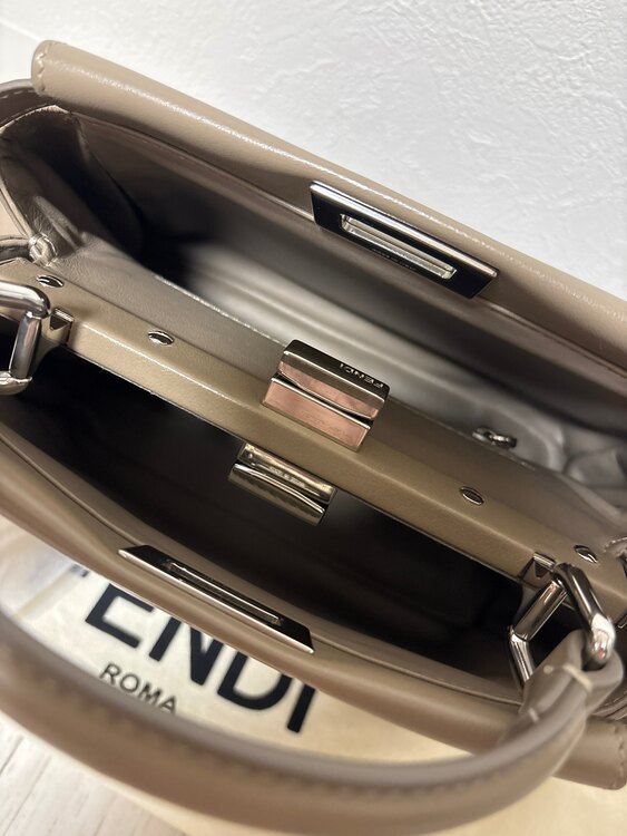 ピーカブーミニ（ブランドバッグ）の商品画像 - 査定依頼日：2025年2月14日 - 最高査定価格：150,000円