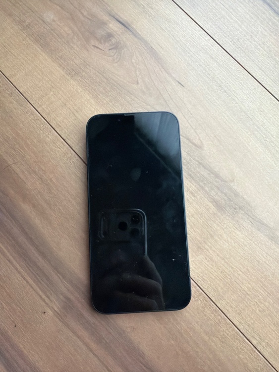 iPhone14 ブラック256GB（スマホ）の商品画像 - 査定依頼日：2026年8月6日 - 最高査定価格：51,000円