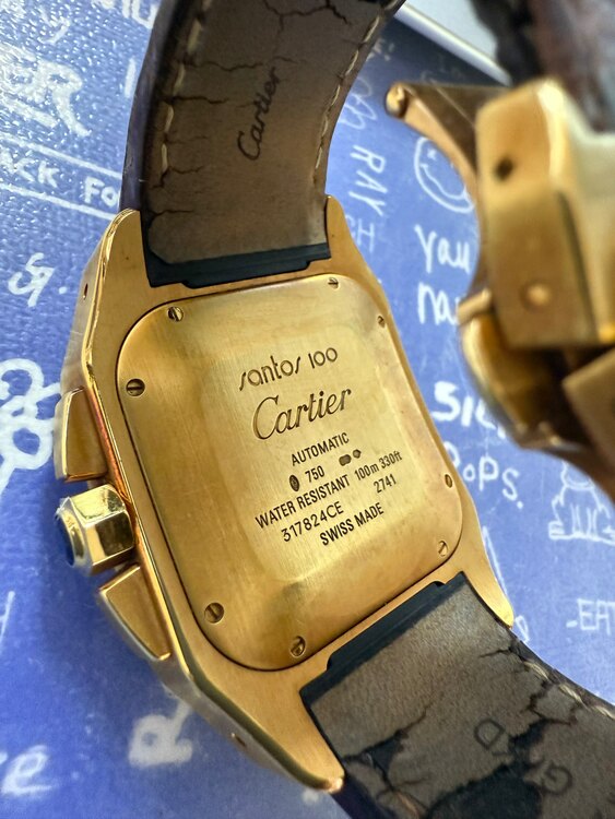 カルティエ サントス 10（高級時計）の商品画像 - 査定依頼日：2025年5月9日 - 最高査定価格：2,000,000円