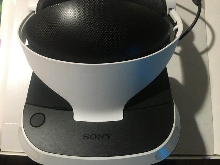 PlayStationVR (PSVR)（ゲーム機本体・ゲームソフト）の商品画像 - 査定依頼日：2020年11月27日 - 最高査定価格：7,000円