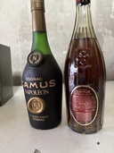 カミュナポレオン（お酒）の商品画像 - 査定依頼日：2024年12月22日 - 最高査定価格：1,800円