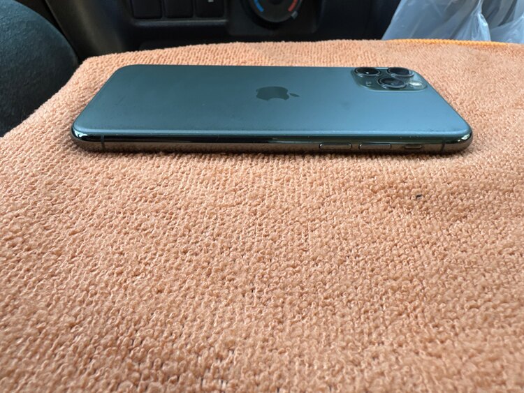 iPhone11Pro（スマホ）の商品画像 - 査定依頼日：2025年5月3日 - 最高査定価格：18,000円