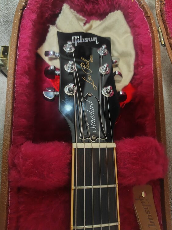 Gibson レスポール 2016T（ピアノ・楽器・PA機材）の商品画像 - 査定依頼日：2026年3月29日 - 最高査定価格：180,000円