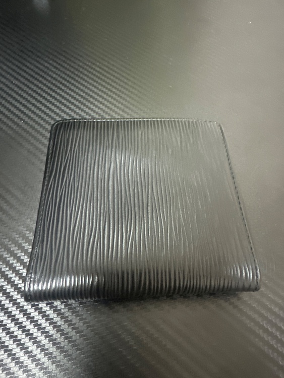 ルイヴィトン エピ （ブランドバッグ）の商品画像 - 査定依頼日：2025年12月13日 - 最高査定価格：30,000円