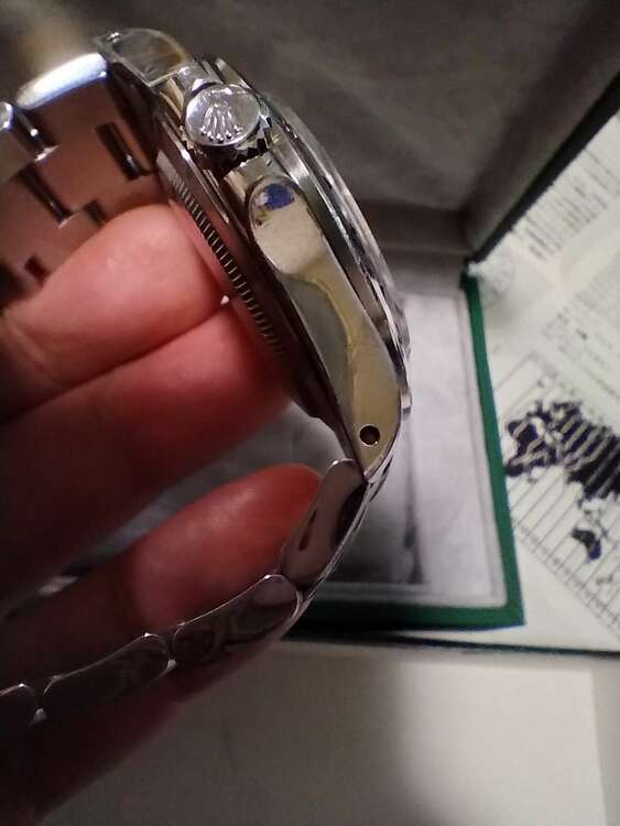 ロレックス エクスプローラー 16570（高級時計）の商品画像 - 査定依頼日：2025年2月6日 - 最高査定価格：1,000,000円