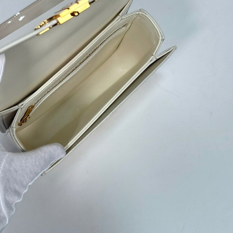 ティーン ガランス トリオンフ ニノ（ブランドバッグ）の商品画像 - 査定依頼日：2025年5月27日 - 最高査定価格：220,000円