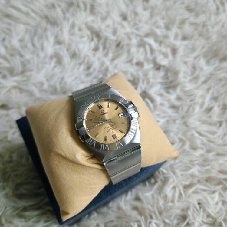 オメガ コンステーション  1503.10.00 Co-Axial Automatic（高級時計）の商品画像 - 査定依頼日：2025年6月17日 - 最高査定価格：205,000円