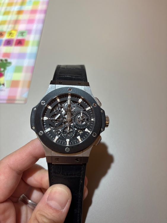 ウブロ ビックバン HU311.SM.1170.gq（高級時計）の商品画像 - 査定依頼日：2026年1月8日 - 最高査定価格：700,000円