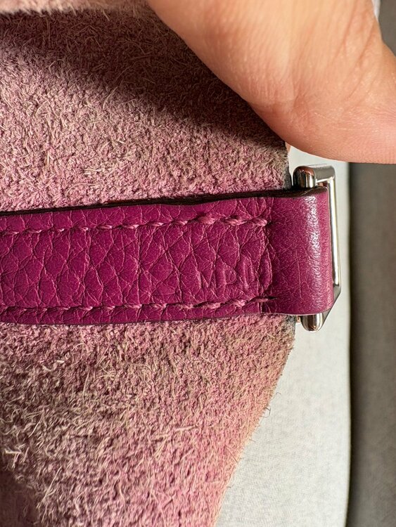 ピコタンロックPM （ブランドバッグ）の商品画像 - 査定依頼日：2026年4月4日 - 最高査定価格：100,000円