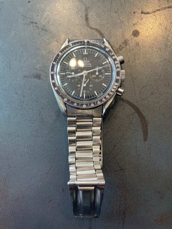 オメガ スピードマスター （高級時計）の商品画像 - 査定依頼日：2025年6月12日 - 最高査定価格：600,000円