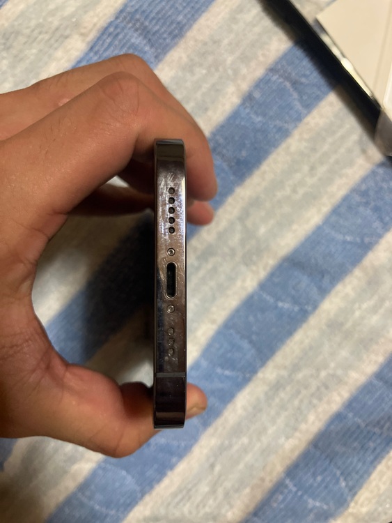 iPhone（スマホ）の商品画像 - 査定依頼日：2025年10月9日 - 最高査定価格：43,000円