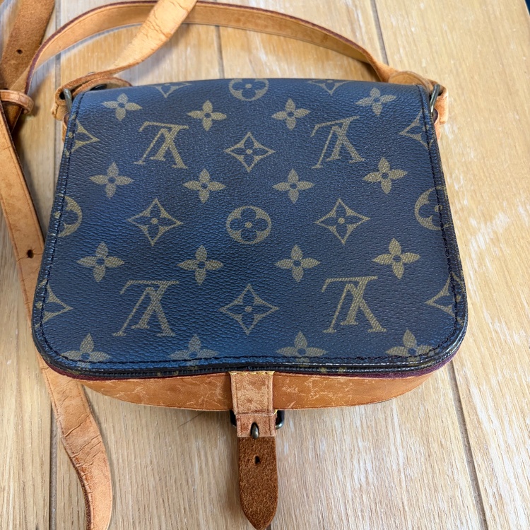 ルイヴィトン モノグラム （ブランドバッグ）の商品画像 - 査定依頼日：2025年12月19日 - 最高査定価格：36,000円