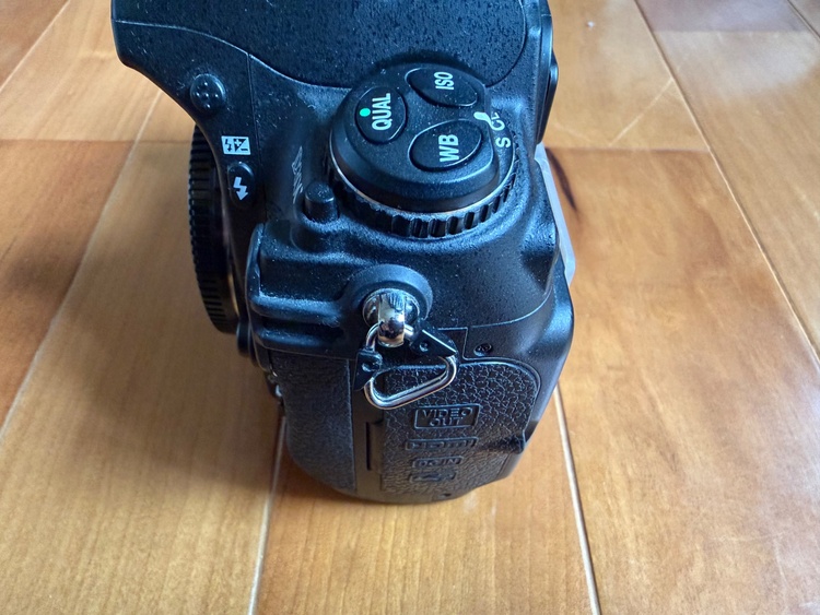 D300（カメラ）の商品画像 - 査定依頼日：2026年6月28日 - 最高査定価格：3,010円