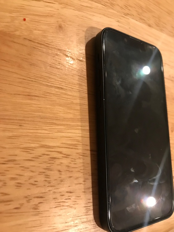 カラーミッドナイト（スマホ）の商品画像 - 査定依頼日：2025年10月7日 - 最高査定価格：29,000円