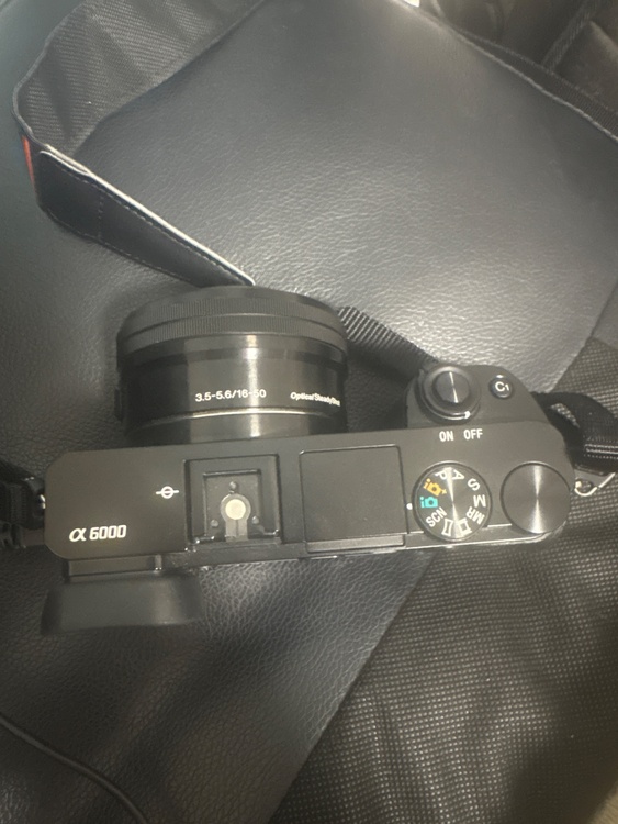 α6000（カメラ）の商品画像 - 査定依頼日：2026年3月23日 - 最高査定価格：45,000円