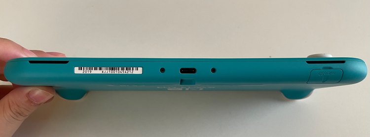 NintendoSwitch lite ターコイズブルー（ゲーム機本体・ゲームソフト）の商品画像 - 査定依頼日：2022年9月6日 - 最高査定価格：11,000円