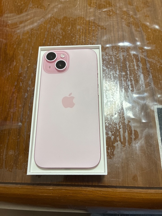 iPhone iPhone 15 128GB docomo（スマホ）の商品画像 - 査定依頼日：2026年10月11日 - 最高査定価格：65,000円