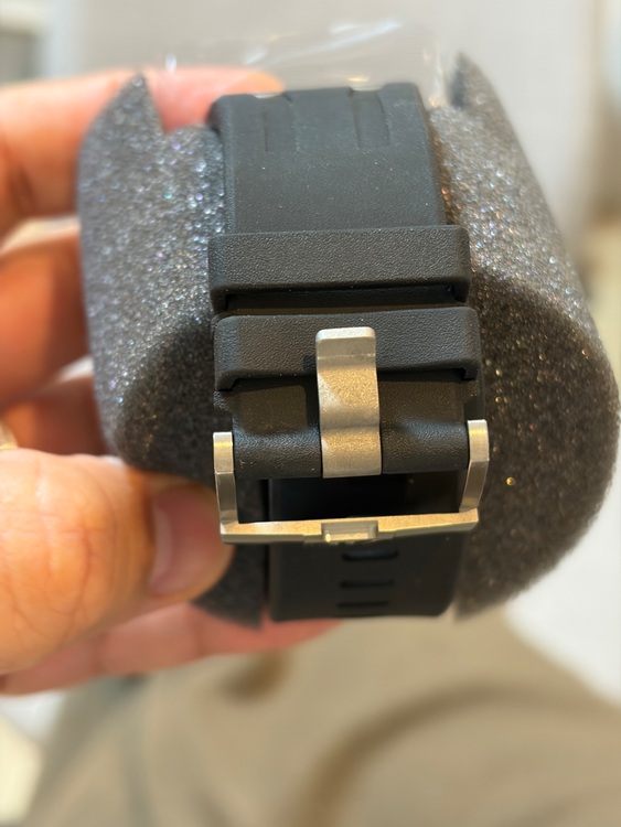 オーデマピゲ ロイヤルオークオフショア 26405CE.OO.A002CA.0（高級時計）の商品画像 - 査定依頼日：2025年11月22日 - 最高査定価格：3,550,000円