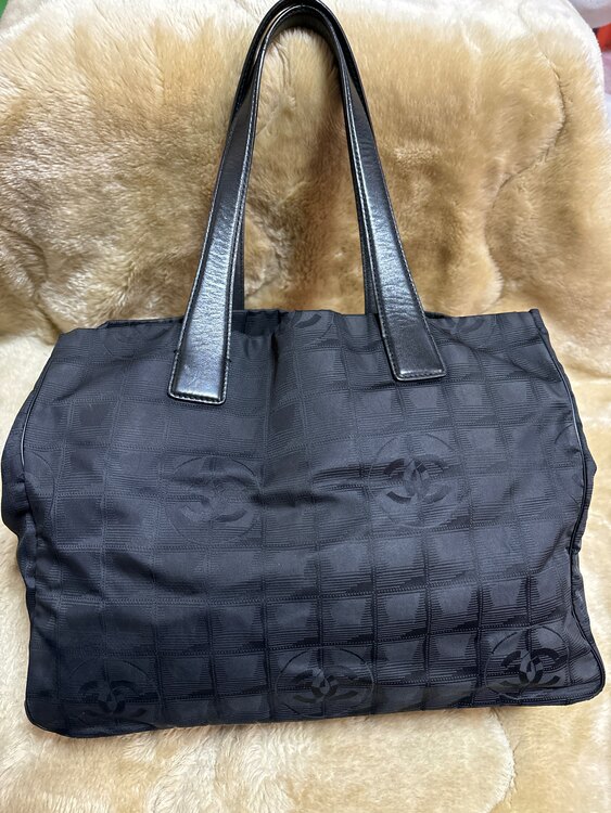 ニュートラベルライン（ブランドバッグ）の商品画像 - 査定依頼日：2025年2月8日 - 最高査定価格：50,000円