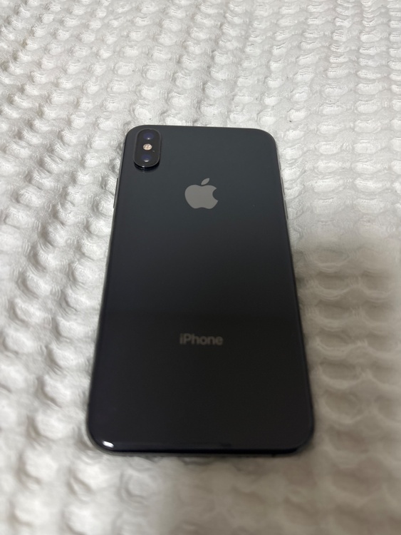 iPhoneXS 64GB au（スマホ）の商品画像 - 査定依頼日：2026年4月2日 - 最高査定価格：15,000円