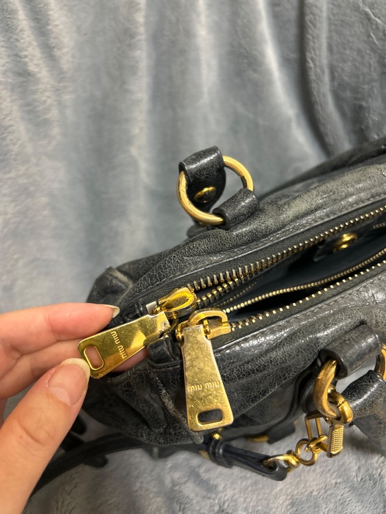 ショルダーバッグ（ブランドバッグ）の商品画像 - 査定依頼日：2025年11月14日 - 最高査定価格：10,000円