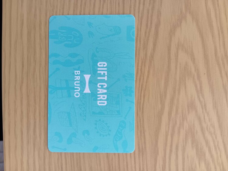 ブルーノギフトカード一万円　（チケット・金券）の商品画像 - 査定依頼日：2026年4月14日 - 最高査定価格：100,000円