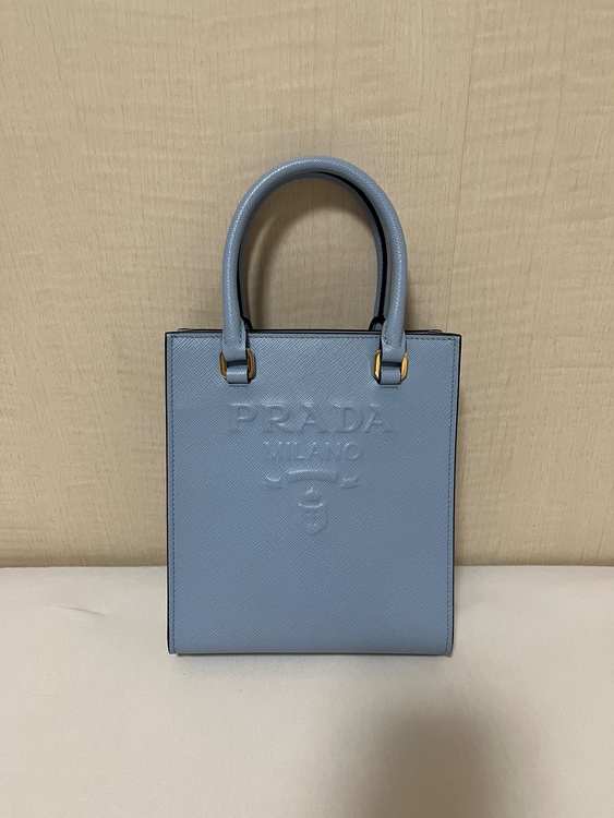 プラダ（ブランドバッグ）の商品画像 - 査定依頼日：2026年8月15日 - 最高査定価格：70,000円
