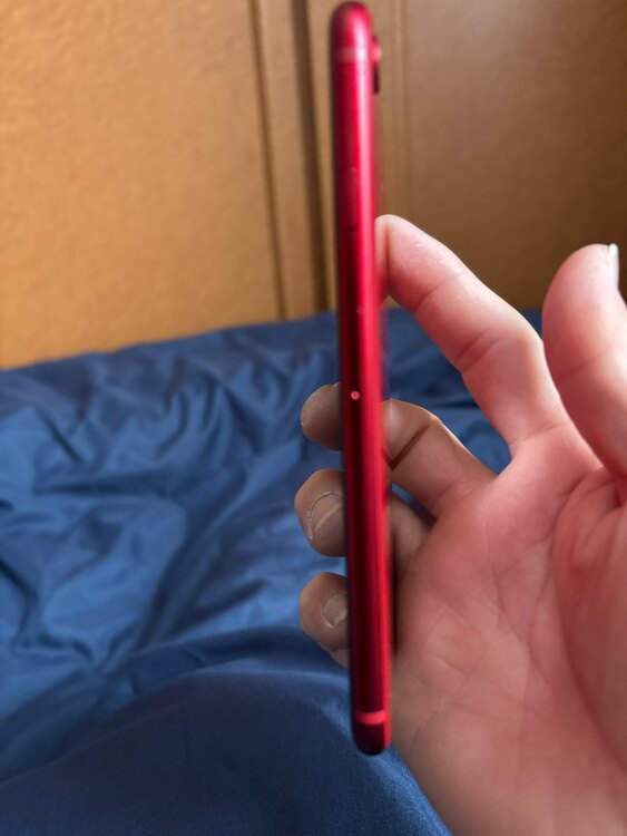 iPhone SE (第 3 世代) 128GB au（スマホ）の商品画像 - 査定依頼日：2025年3月29日 - 最高査定価格：34,000円