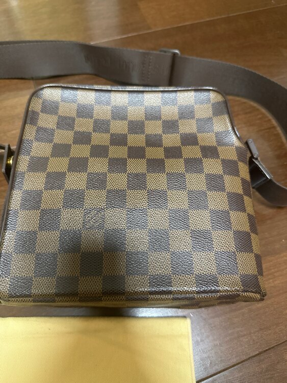 OLAV PM（ブランドバッグ）の商品画像 - 査定依頼日：2025年5月9日 - 最高査定価格：70,000円