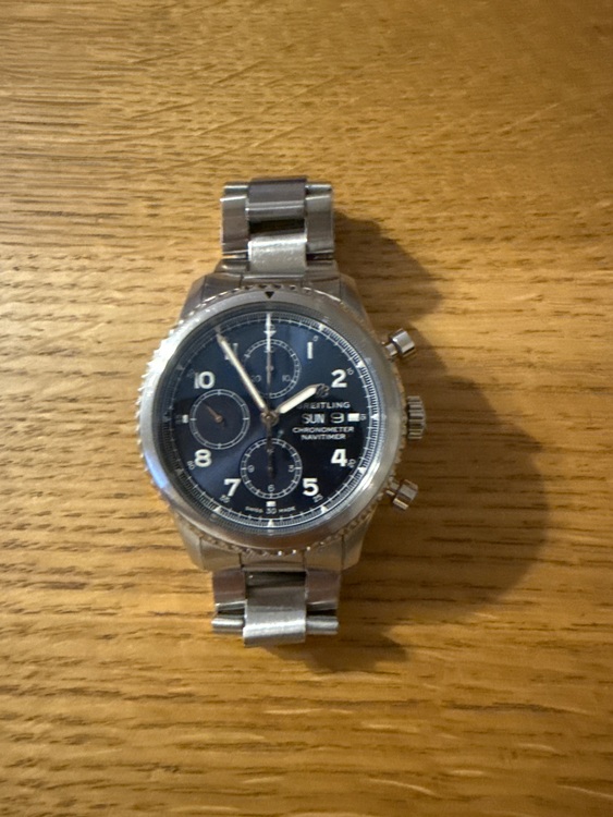 ブライトリング ナビタイマー （高級時計）の商品画像 - 査定依頼日：2025年11月9日 - 最高査定価格：365,000円