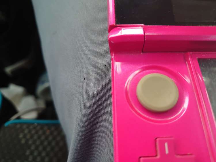 任天堂3DS（ゲーム機本体・ゲームソフト）の商品画像 - 査定依頼日：2023年4月28日 - 最高査定価格：5,500円