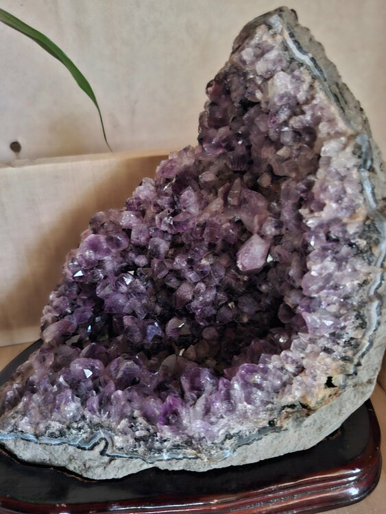 アメジスト原石（美術品・骨董品）の商品画像 - 査定依頼日：2026年1月26日 - 最高査定価格：100,000円