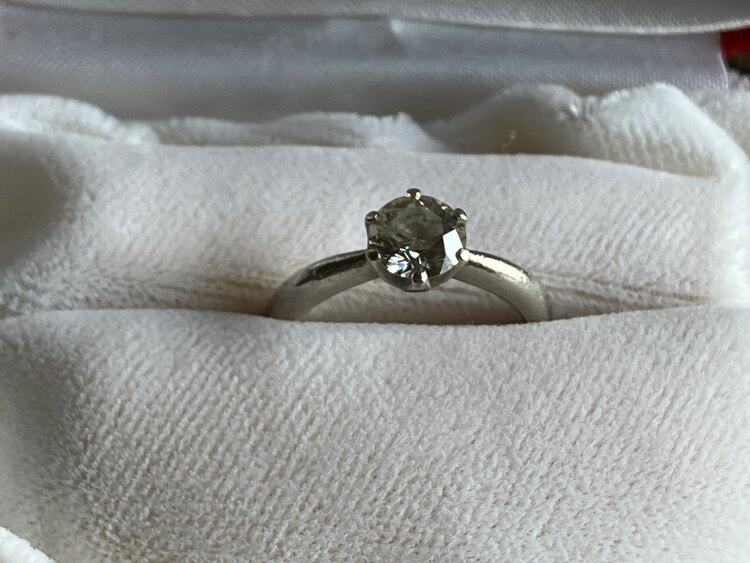 ダイヤモンド指輪（宝石）の商品画像 - 査定依頼日：2025年5月5日 - 最高査定価格：220,000円