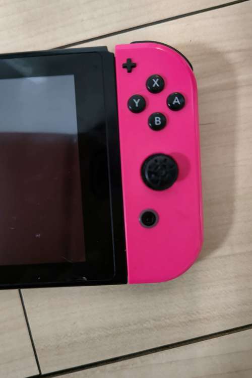 スイッチ（ゲーム機本体・ゲームソフト）の商品画像 - 査定依頼日：2023年11月7日 - 最高査定価格：15,000円