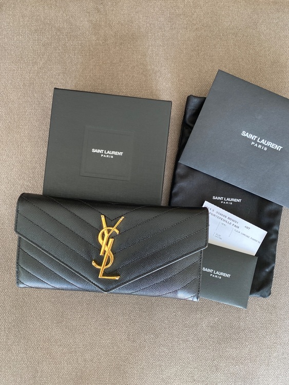 YSL PORTEFEUILLE FAM（古着・ファッション）の商品画像 - 査定依頼日：2025年9月30日 - 最高査定価格：21,000円
