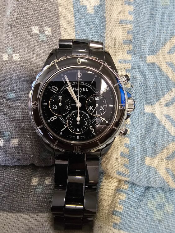 シャネル J12 （高級時計）の商品画像 - 査定依頼日：2025年10月10日 - 最高査定価格：400,000円