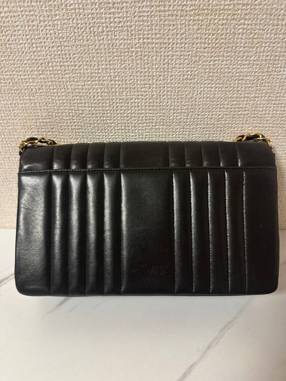 マドモアゼルラムスキン（ブランドバッグ）の商品画像 - 査定依頼日：2025年3月31日 - 最高査定価格：300,000円