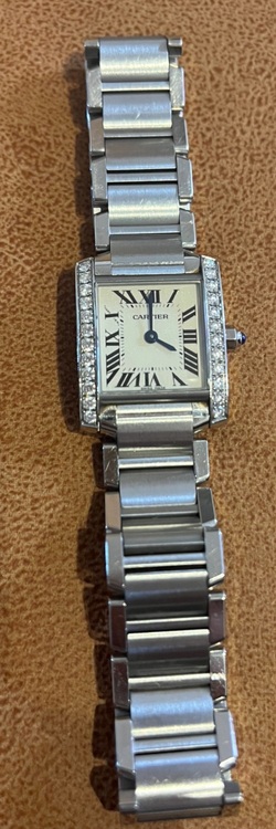 カルティエ タンク CRW4TA（高級時計）の商品画像 - 査定依頼日：2025年6月11日 - 最高査定価格：635,000円
