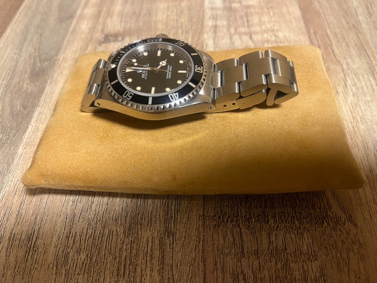 ロレックス サブマリーナー 14060（高級時計）の商品画像 - 査定依頼日：2026年2月9日 - 最高査定価格：1,450,000円